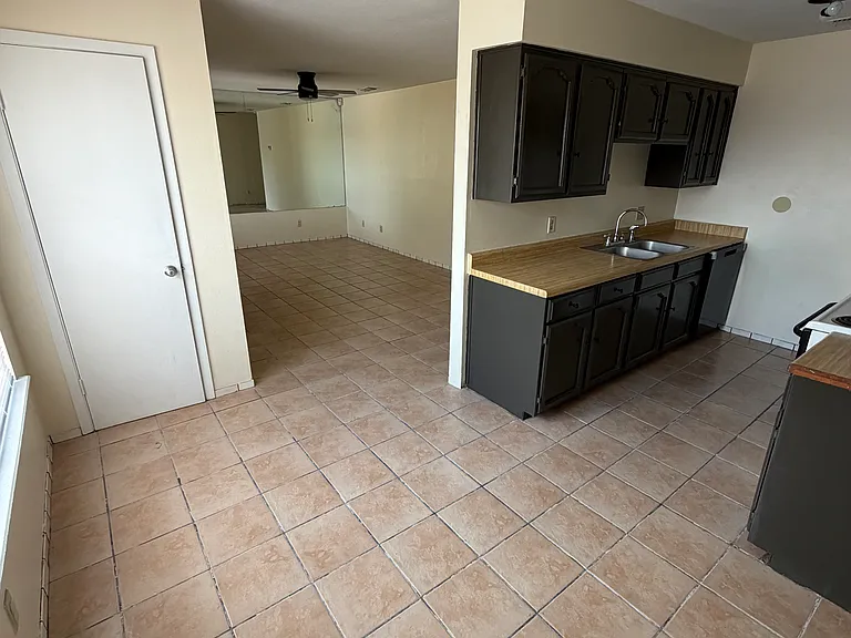 5302 Springfield Ave #224 — Photo 6