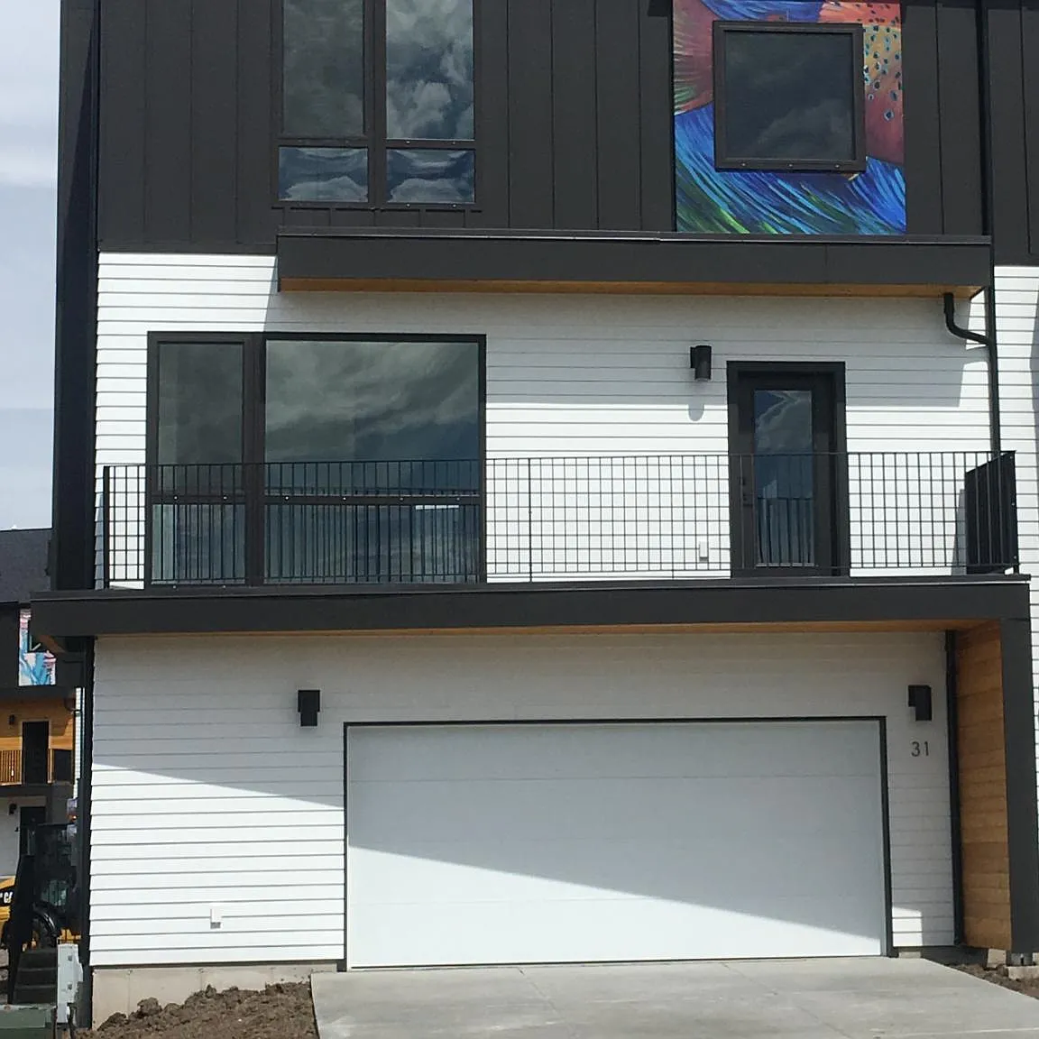 3 bed, 2.5 bath, 2040 sqft, $3,200 — Photo 1