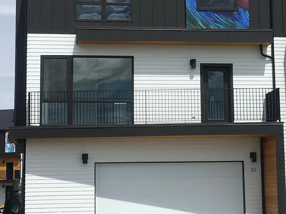 572 Enterprise Blvd #31