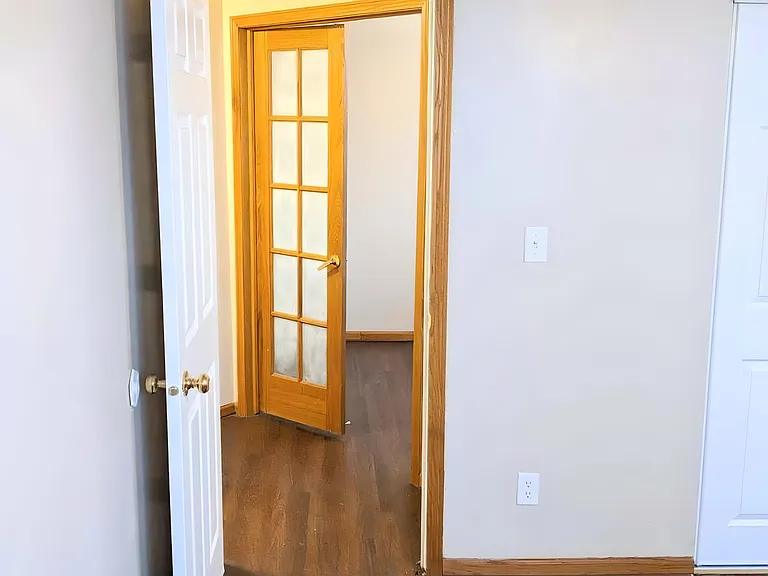 Twin Pines Apartments — Photo 41