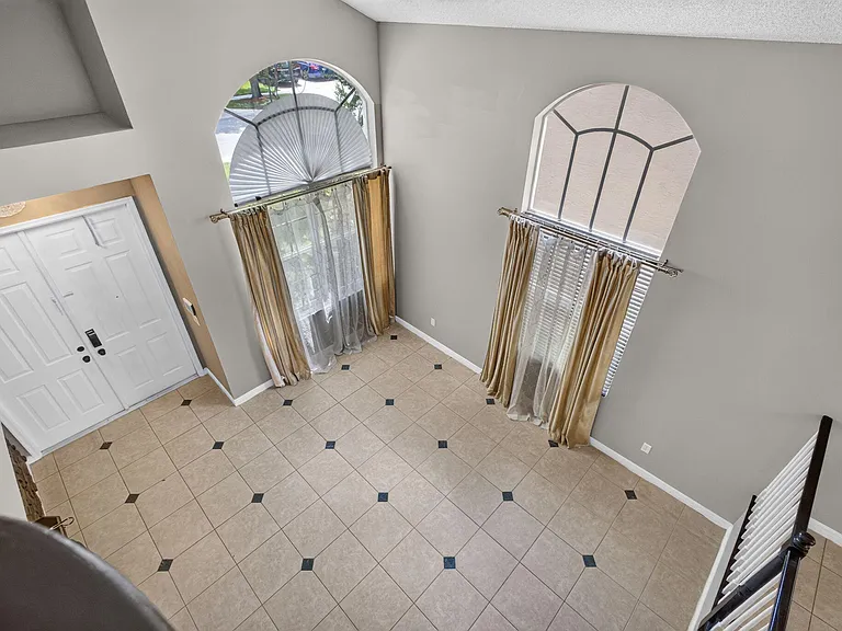 1204 Oakwater Dr — Photo 22