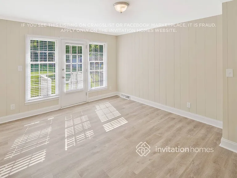 4213 Gladstone Ln — Photo 13