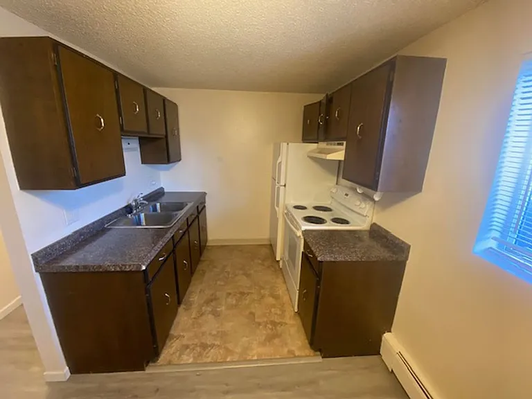 10747 W 6th Pl. — Photo 12