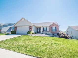 154 Shadow Pointe Dr, Wentzville, MO 63385