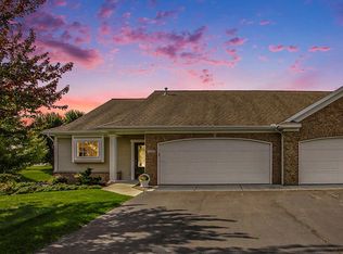 6042 Elmwood Cir #31, Hudsonville, MI 49426
