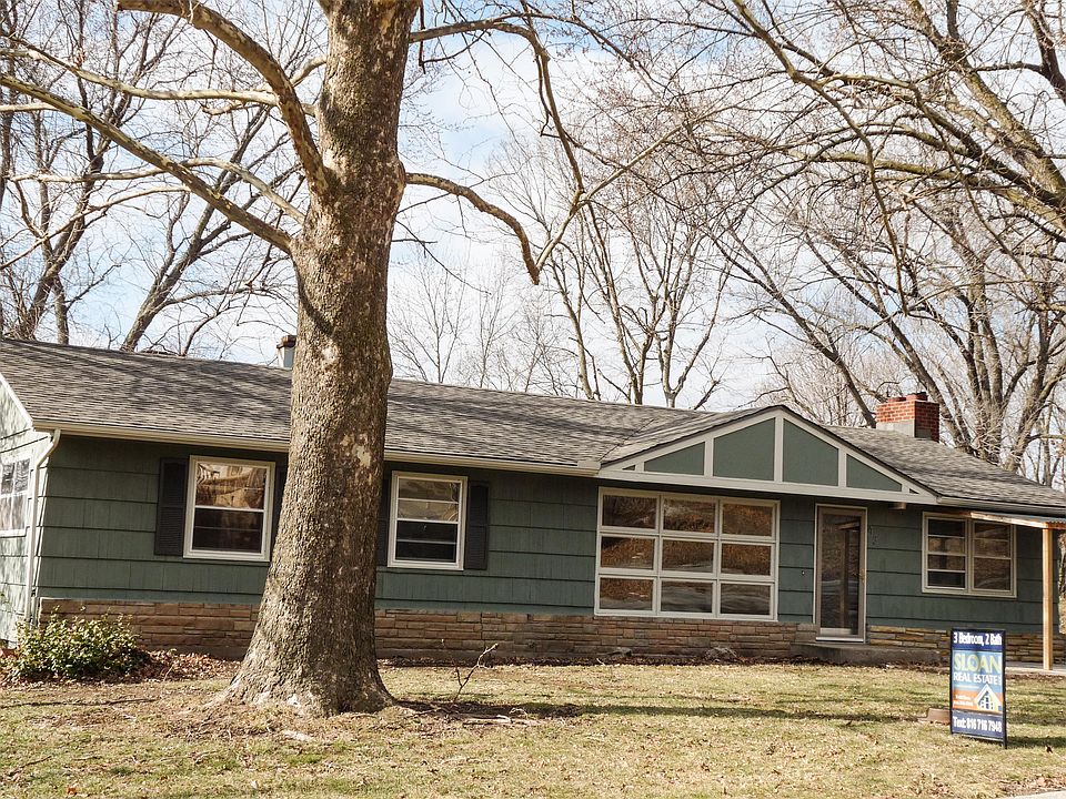 1st image of 43 Maple Dr