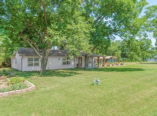 603 N 4th St, Wills Point, TX 75169