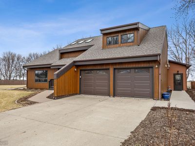 3940 10th St N, Fargo, ND, 58102
