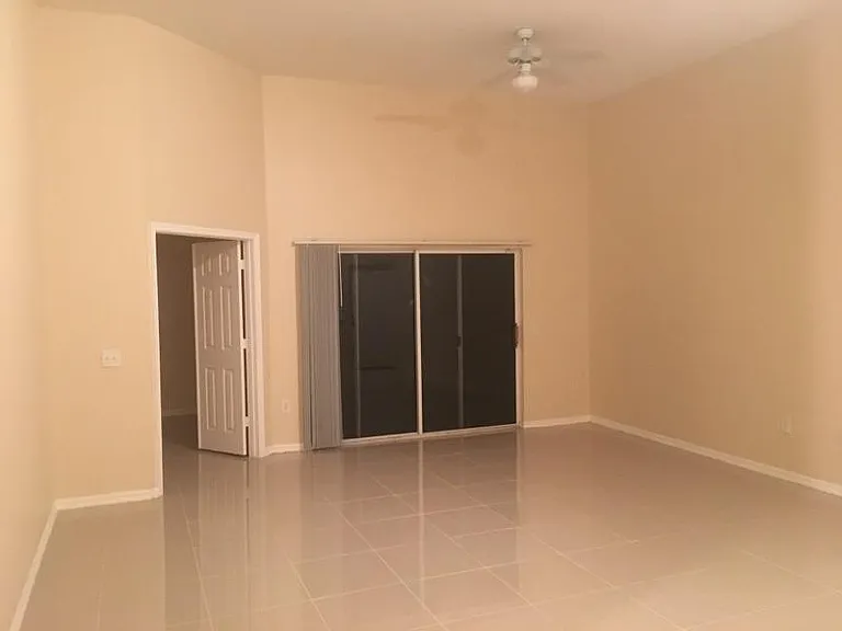 260 Crestwood Cir #102 — Photo 2