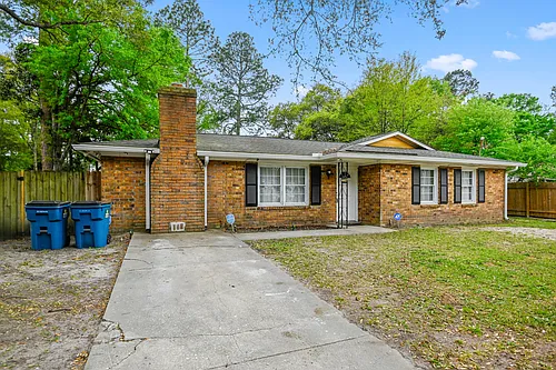 4467 Donwood Cir Photo 1