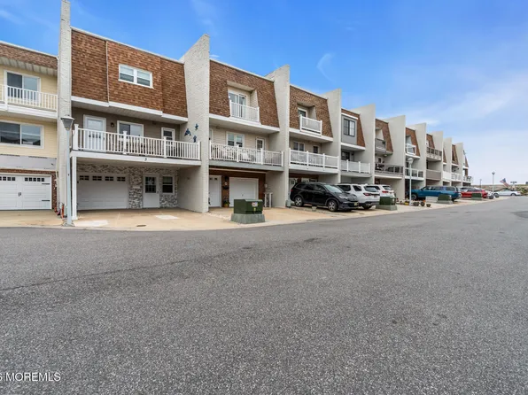 5 Sandpiper Lane, Sea Bright, NJ 07760