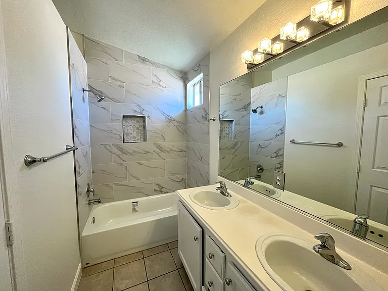 2407 Tottingham Rd — Photo 23