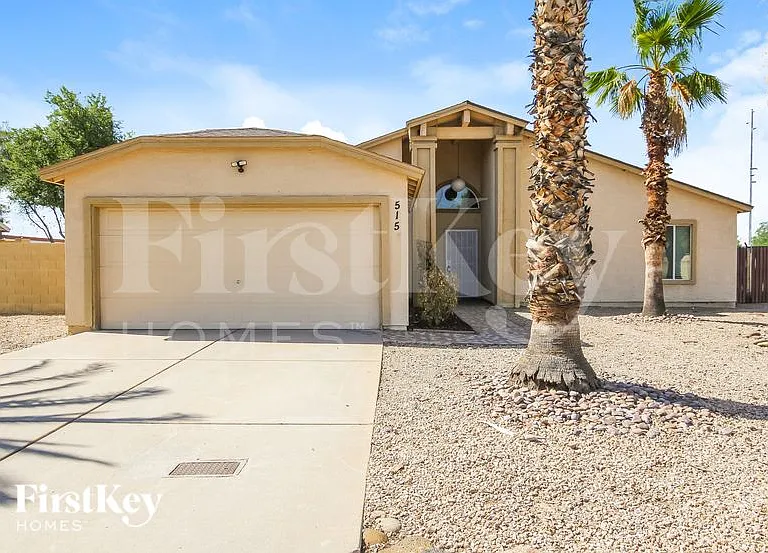 515 E Renee Dr — Photo 1