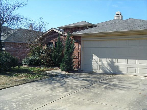 5th image of 16117 Hollyhill Ct