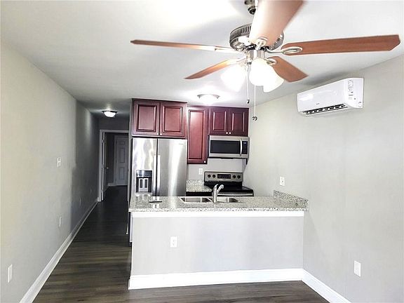 2nd image of 3016 Thalia St #B