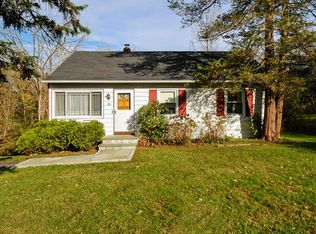 31 Winnetou Rd, White Plains, NY 10603