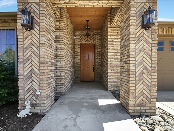 4th image of 10804 177th Avenue Ct E