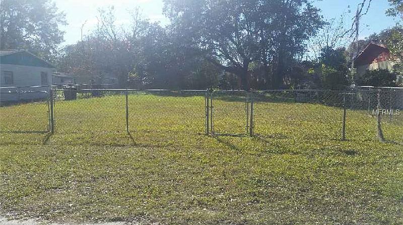 2nd image of 2542 Gress Ln