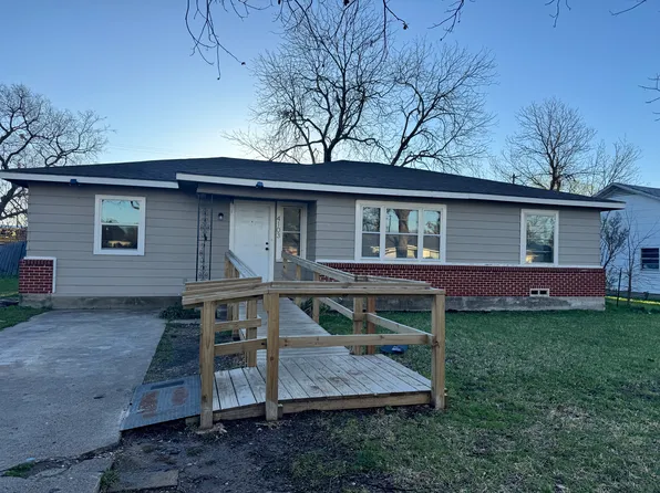 4103 Walnut St, Greenville, TX 75401