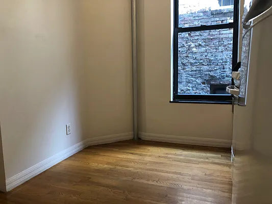 Rented by Michael Palmieri, LREB | media 3