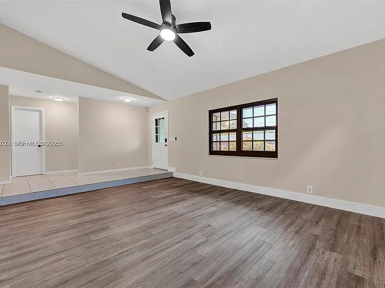 1406 NW 8th St — Photo 25