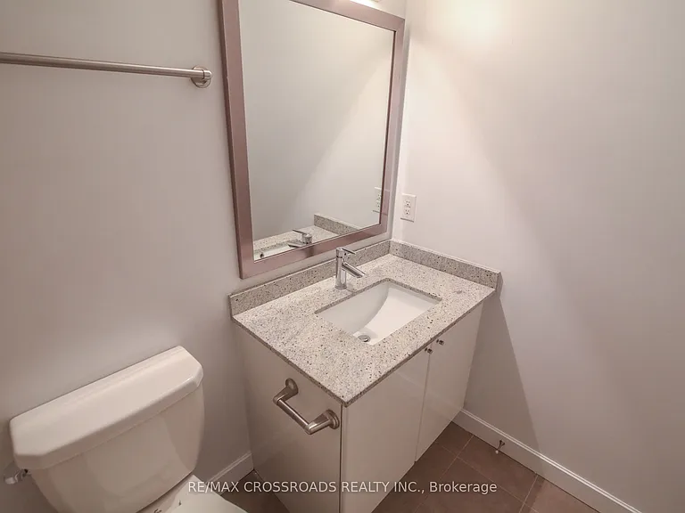 33 Bay St #3205 — Photo 6