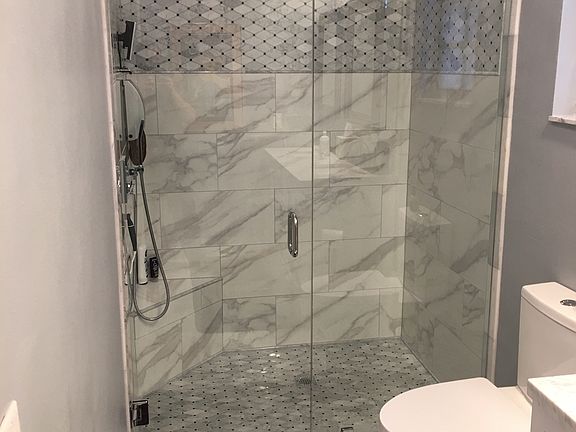 2nd image of 902 Sussex Close #2