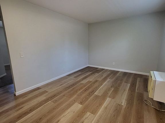 5th image of 3087 A St APT 5