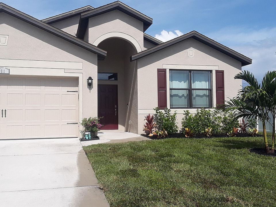 1st image of 511 NE 19th Pl