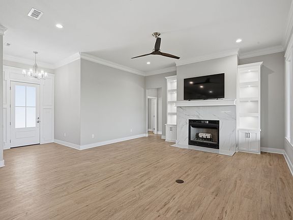 2nd image of 107 Bluestem Rd