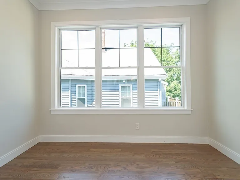 3247 Washington St #3 — Photo 8