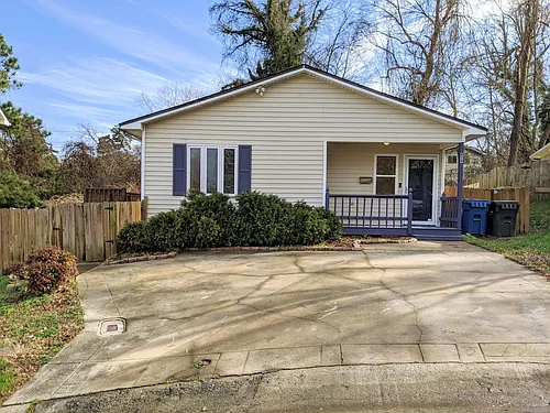 829 Gerard St Photo 1