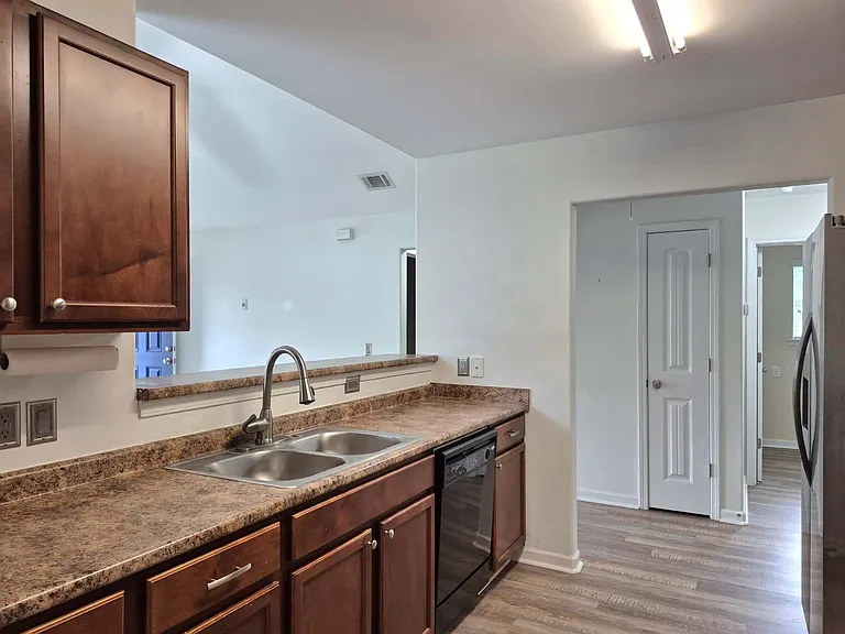 6 Drakie Ct — Photo 9