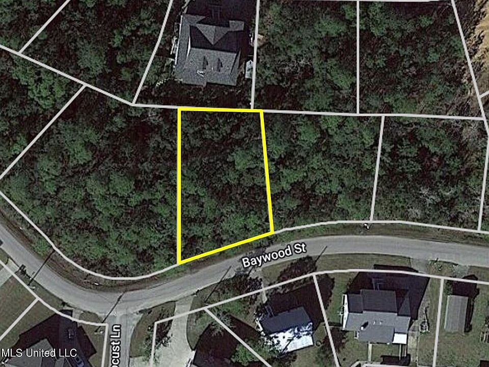 1st image of 6 Baywood St
