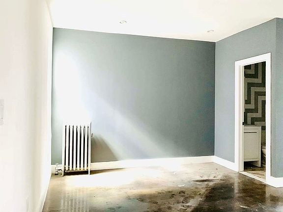 3rd image of 111-18 Farmers Blvd #2