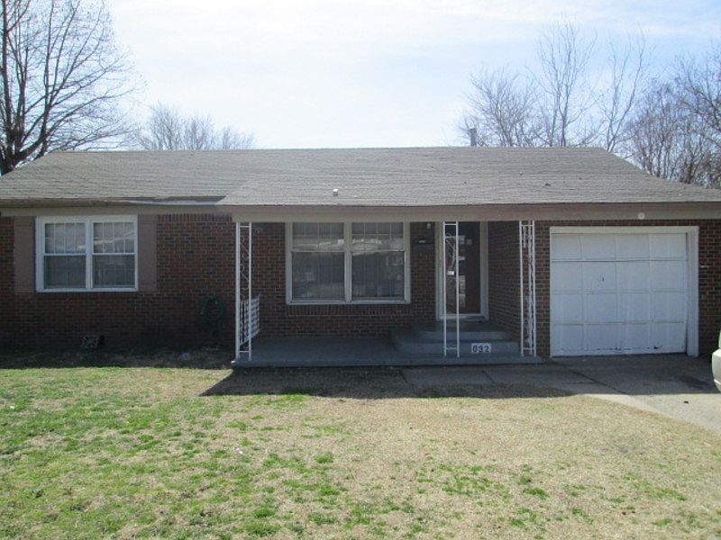 1st image of 632 SW 49th St