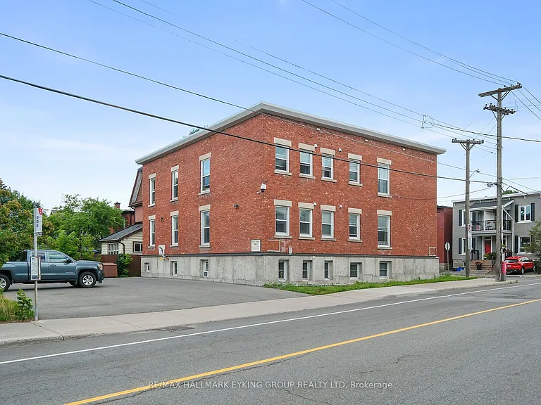 135 Concord St S #3 — Photo 29