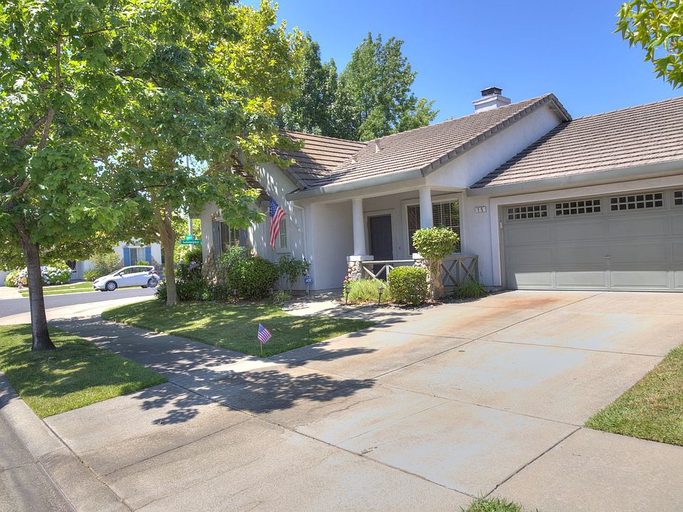 1st image of 15 Clancy Ct