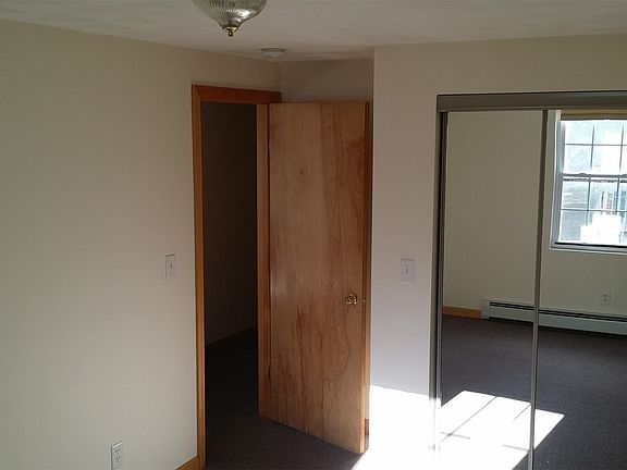 5th image of 11 Rosewood Dr