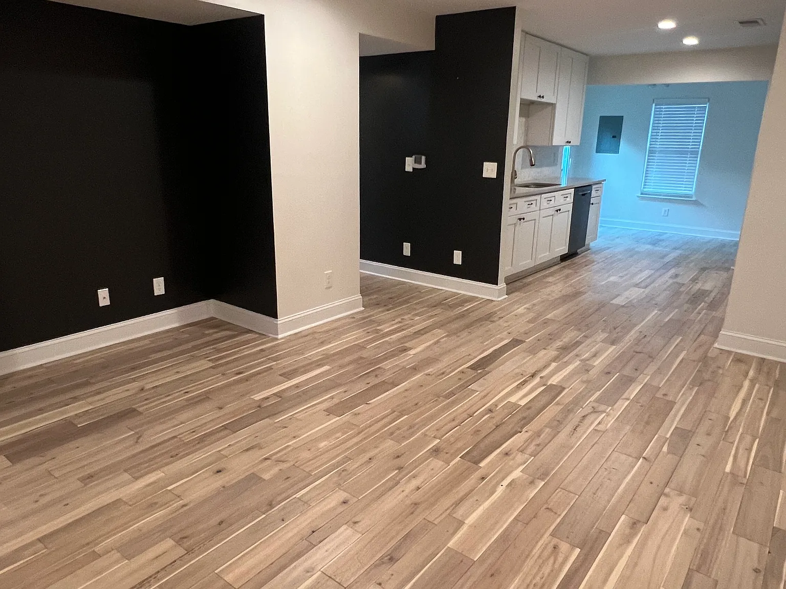 2 bed, 926 sqft, $1,550 — Photo 2