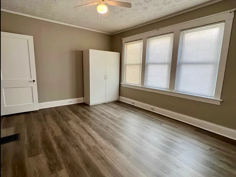 754 Arlington Ave — Photo 17