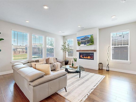 3rd image of 5938 N Odessa Street