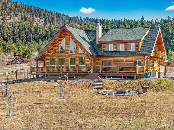 2nd image of 3818 Osprey Cir