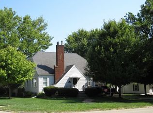 400 S Heaton St, Morrison, IL 61270