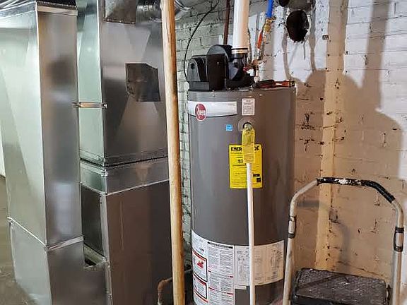 3rd image of 3028 Hurlbut St #1