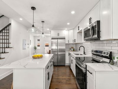 607 Cambridge St #2, Worcester, MA, 01610