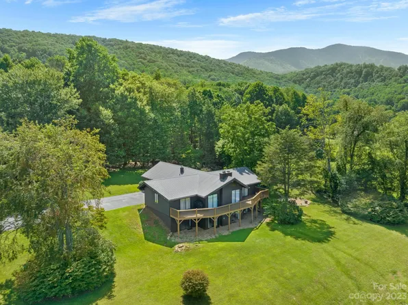 66 Simmons Rd, Burnsville, NC 28714