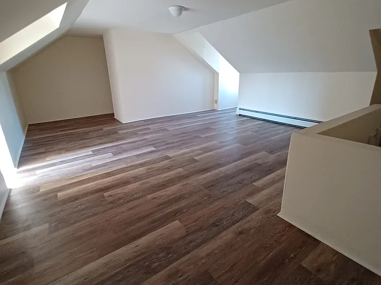 125 S 13th St #B — Photo 37