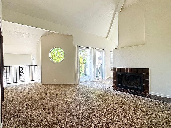 3rd image of 225 Ridgetop Dr APT 216