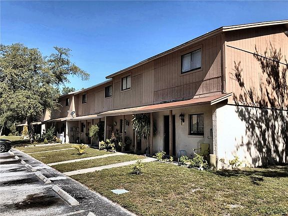 2nd image of 4005 Cedar Limb Ct